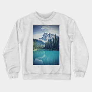 Magestic Alberta Rocky mountain landscape with teal blue water Crewneck Sweatshirt